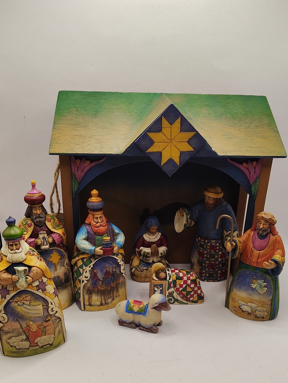 Jim Shore Heartwood Creek 9 Piece Nativity Set with Stable Manger
